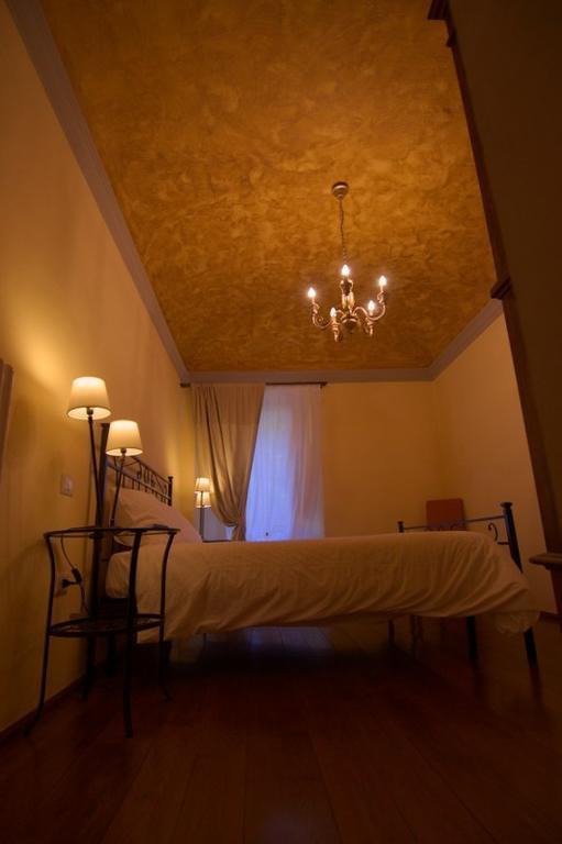Locanda Guelfo Tredozio Quarto foto